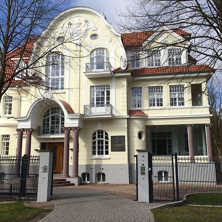 Appartements Am Kurpark Bad Pyrmont Ngoại thất bức ảnh