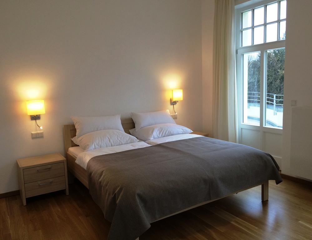 Appartements Am Kurpark Bad Pyrmont Ngoại thất bức ảnh