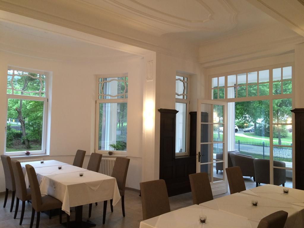 Appartements Am Kurpark Bad Pyrmont Ngoại thất bức ảnh