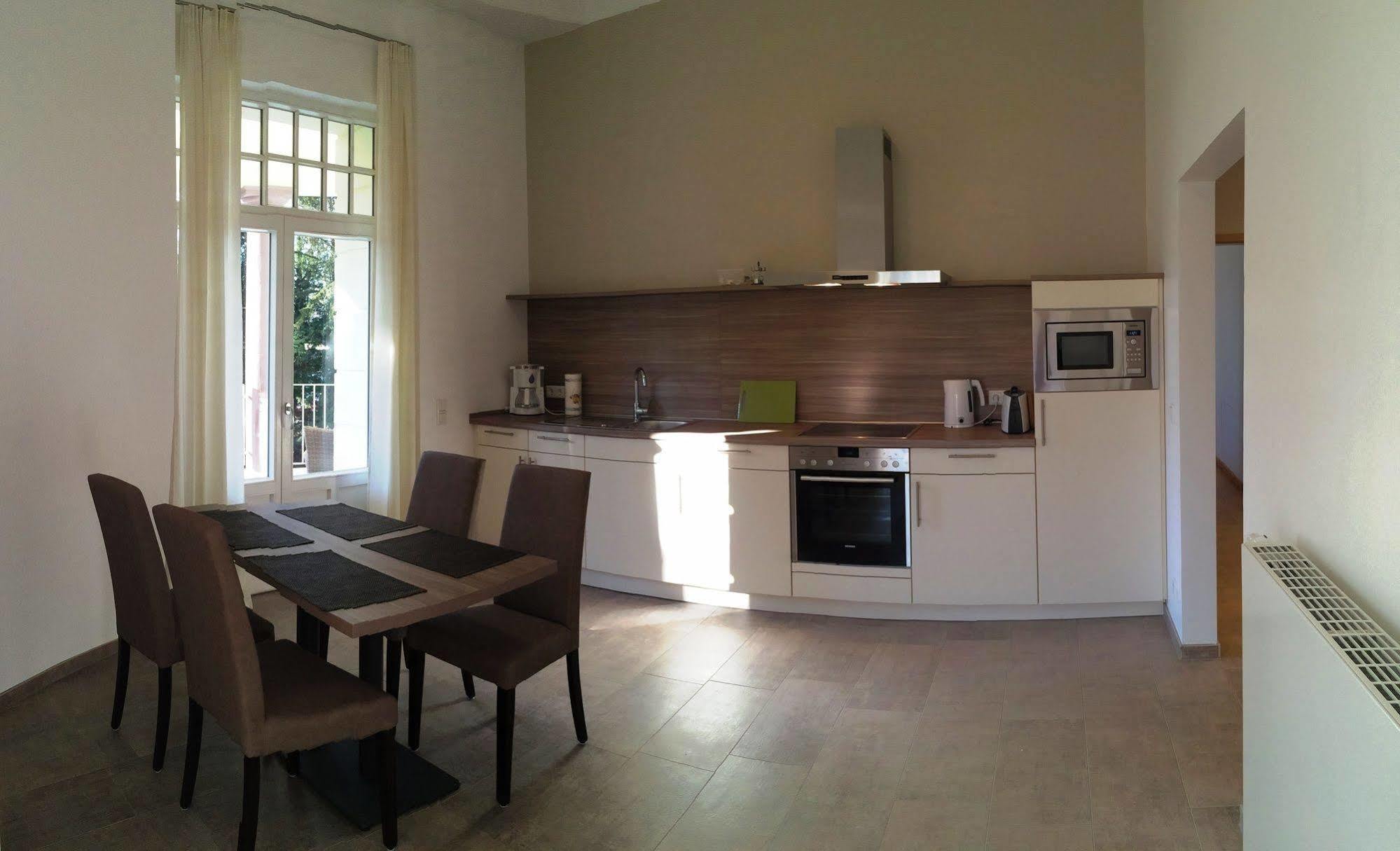 Appartements Am Kurpark Bad Pyrmont Ngoại thất bức ảnh