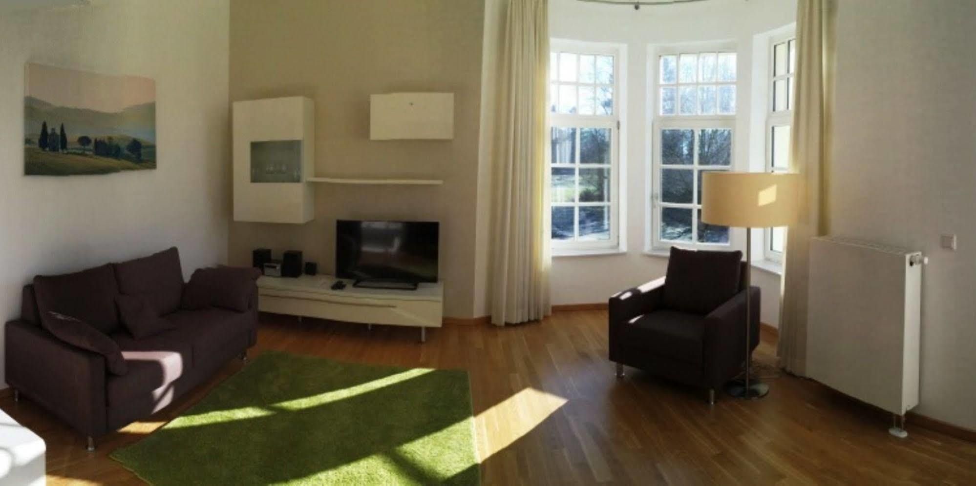 Appartements Am Kurpark Bad Pyrmont Ngoại thất bức ảnh