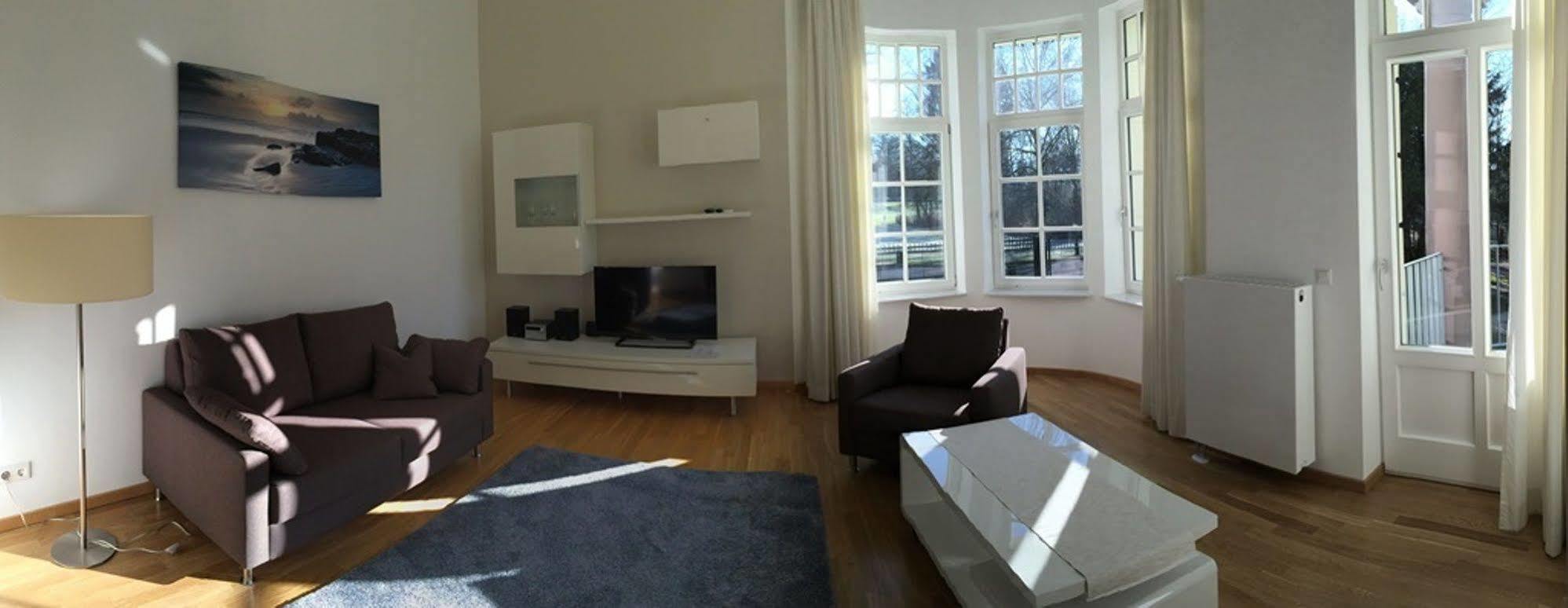 Appartements Am Kurpark Bad Pyrmont Ngoại thất bức ảnh