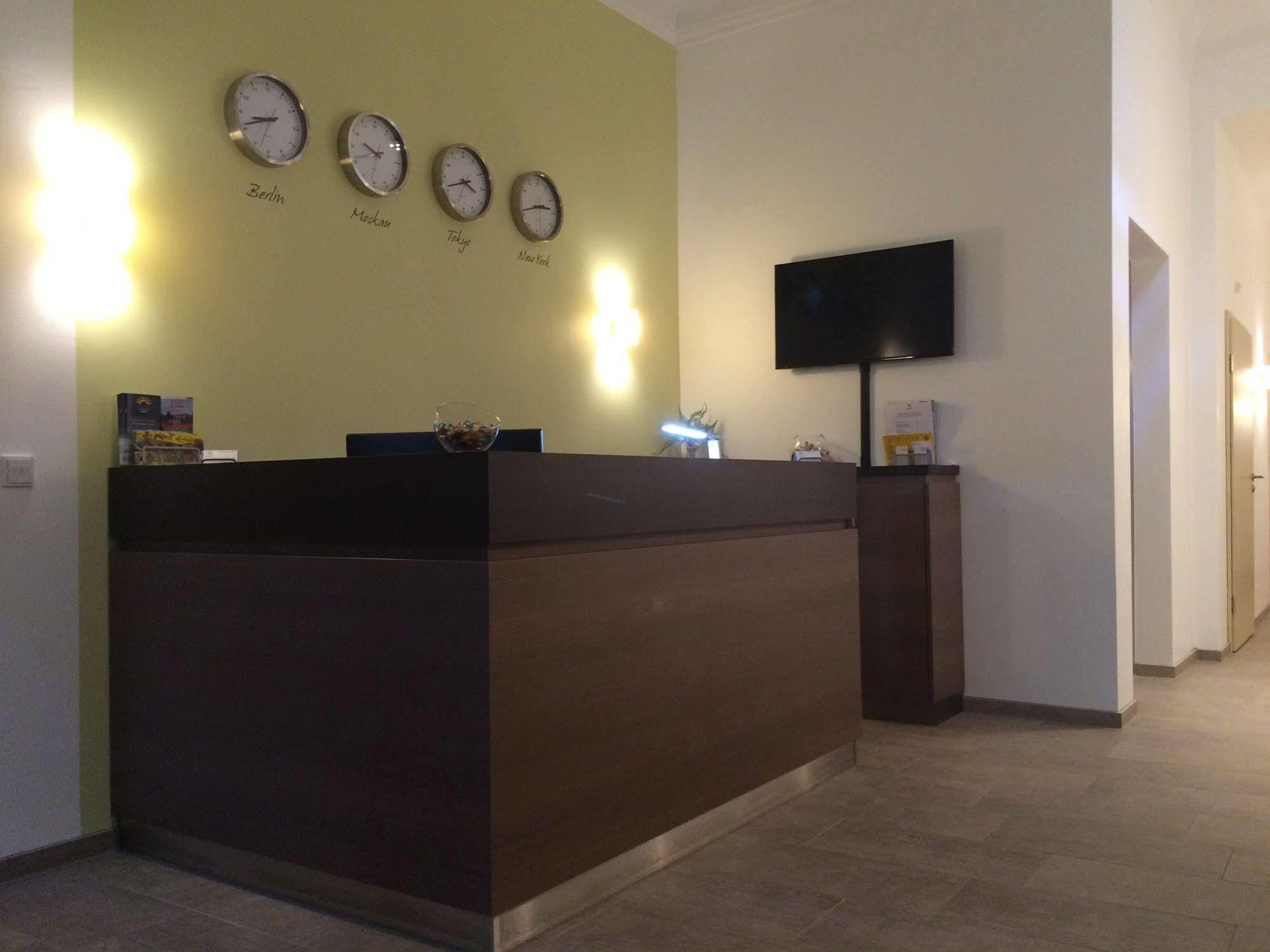 Appartements Am Kurpark Bad Pyrmont Ngoại thất bức ảnh